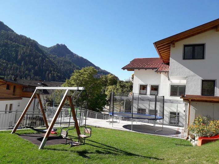 Ferienwohnung für 7 Personen, mit Balkon und Terrasse sowie Garten und Ausblick in Kauns - 2
