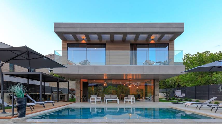 Ferienhaus für 8 Personen, mit Sauna und Pool sowie Garten auf Krk