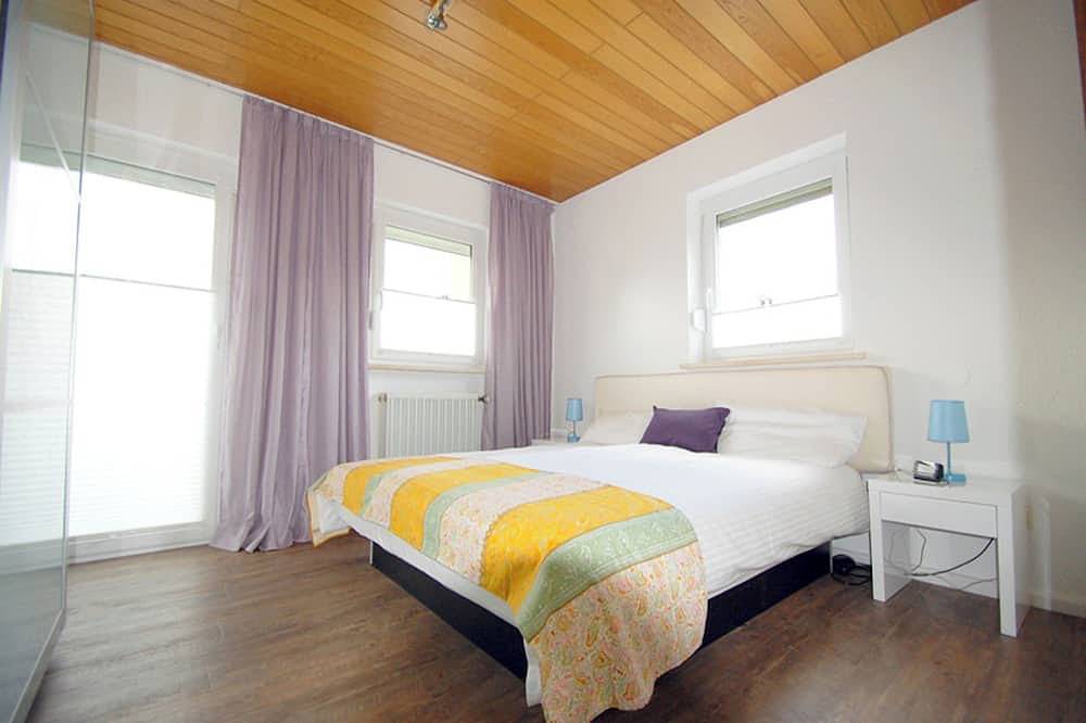 Fewo \"Birkenhof\" bis 3 Pers., auf 2 Ebenen, 80qm, Balkon u. Terrasse in Tachinger See, Taching am See