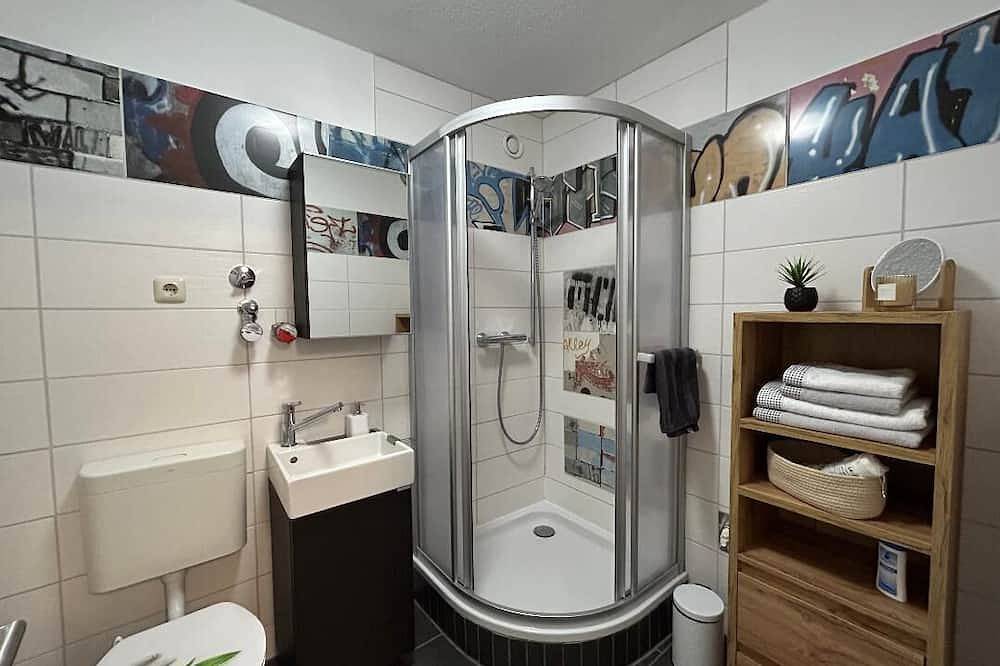 Geheel appartement, Cozy bright apartment centrally located with balcony and parking space in Frankenalb