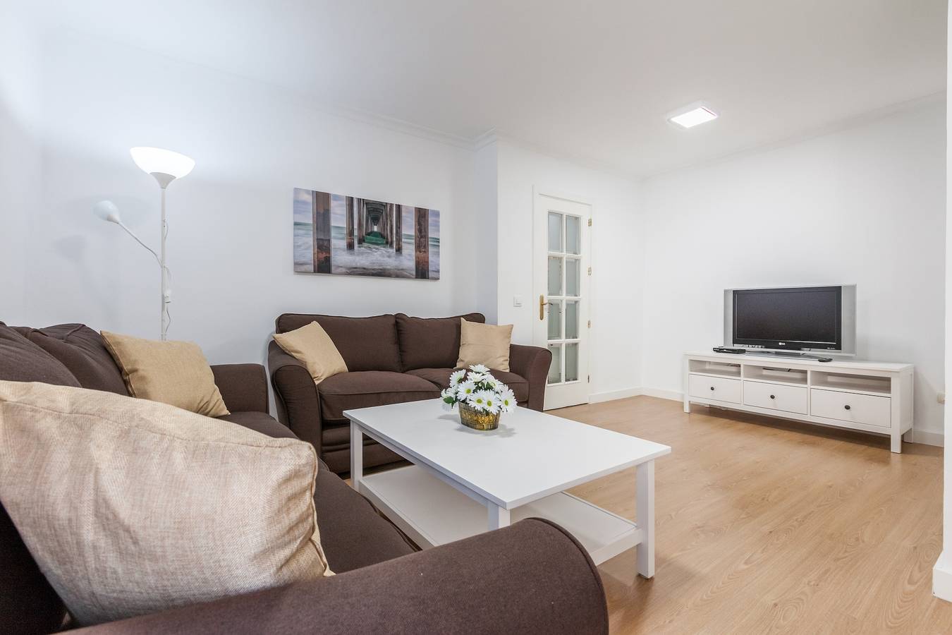 Ganze Wohnung, Ferienwohnung 'Amicorum Parking' mit privater Terrasse, Wi-Fi und Klimaanlage in La Buhaira, Sevilla