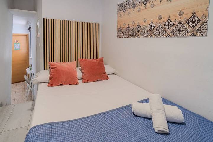 Appartement entier, Appartement-Budget-Sdb privée-Duple Económico in Distrito Centro (Córdoba), Cordoba