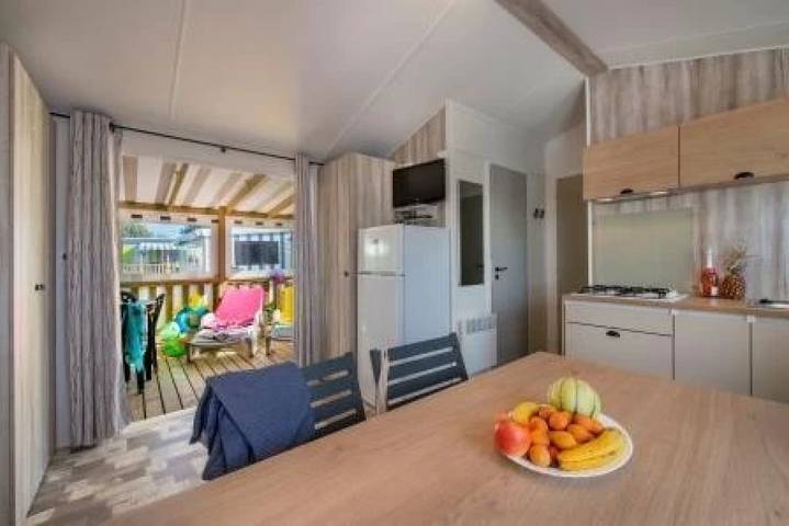 Camping pour 8 personnes, avec sauna ainsi que bassin pour enfant et jacuzzi aux Les Sables-d'Olonne - 4