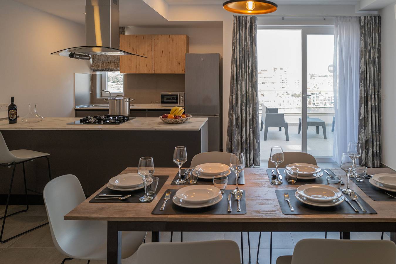 Appartement entier, Appartement de vacances pour 6 personnes avec balcon in Marsaskala, Île de Malte