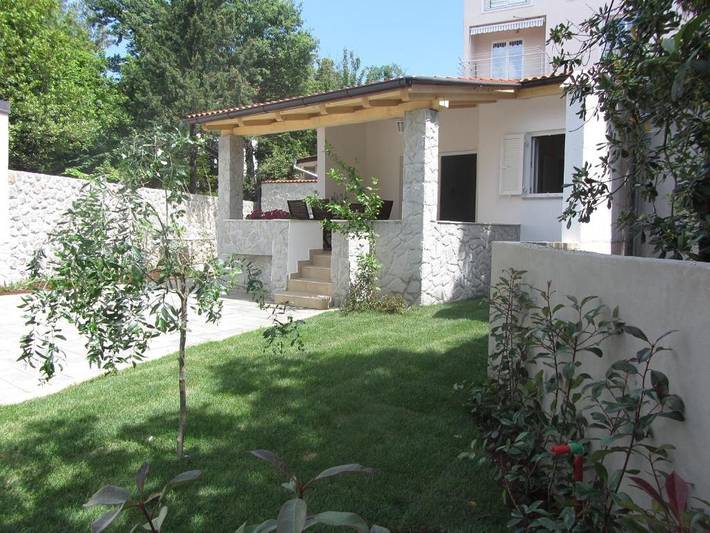Dom dla 2 osób, z Balkon/ taras w Malinska