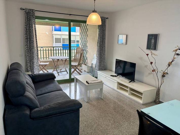 Apartamento de vacaciones para 4 personas, con balcón/terraza y piscina - 1