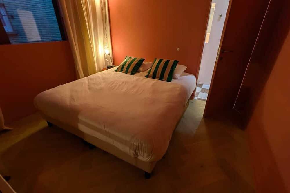 Entire apartment, Authentic apartment in medieval heart of Ghent, 50m from the Castle of the Counts. in Ghent, East Flanders