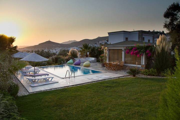 Holiday rental for 6 people, with garden and balcony, with pets in Bodrum