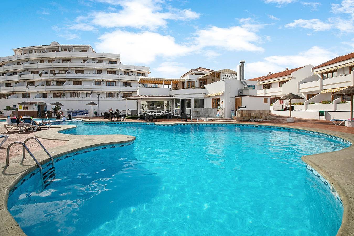 Estudio entero, Estudio Ciudad Jardín con piscina y Wi-Fi in San Eugenio Alto, Adeje