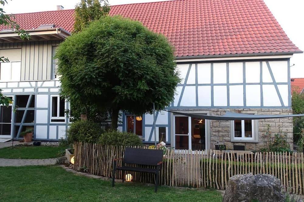 Ganze Wohnung, Ferienwohnung Maiere's Schaire mit eingezäunter Terrasse vor den Toren Rothenburg ob der Tauber.. in Blaufelden, Hohenlohe