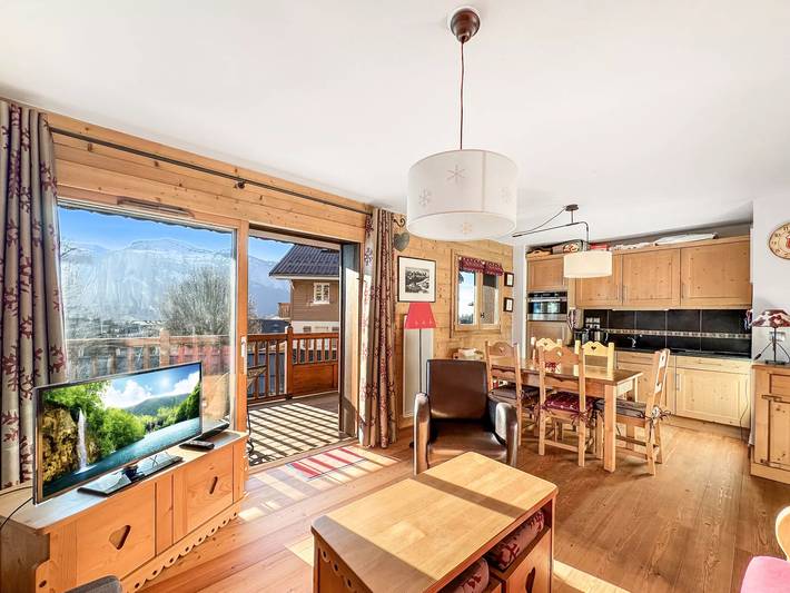 Gîte pour 6 personnes, avec terrasse dans Office De Tourisme Des Carroz - 2