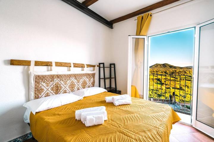 B&b per 2 persone, con Balcone e Panorama a Posada