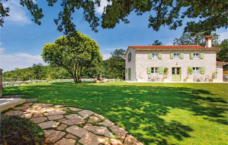 Maison de vacances pour 18 personnes, avec terrasse ainsi que jacuzzi et sauna, animaux acceptés - 1