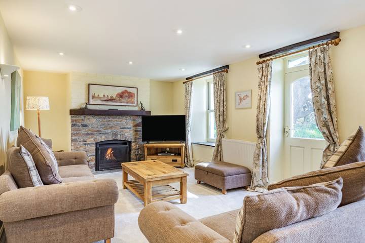 Tregoninny Vineyard and Woodland Farmhouse in Cornwall