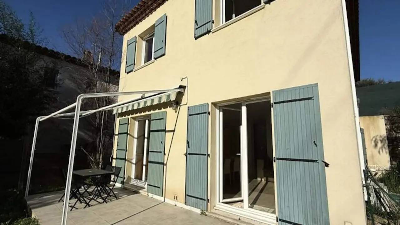 Apartamento vacacional entero, Ferienwohnung für 7 Personen (110 m²) in Châteauneuf-le-Pre-du-Lac in Châteauneuf-Grasse, Costa mediterránea (Francia)