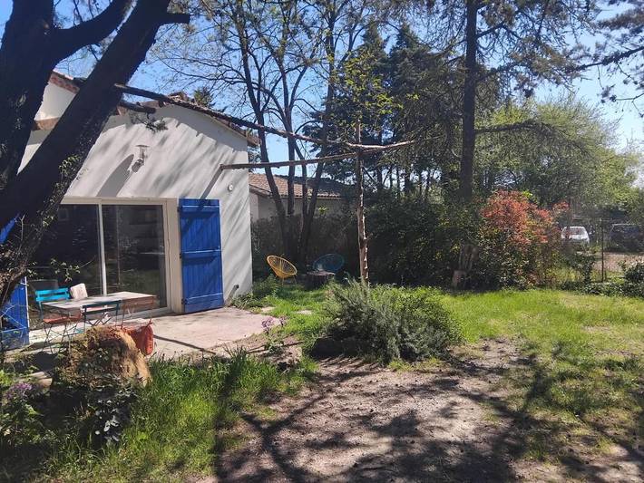 Gîte pour 4 personnes, avec jardin à Bagard
