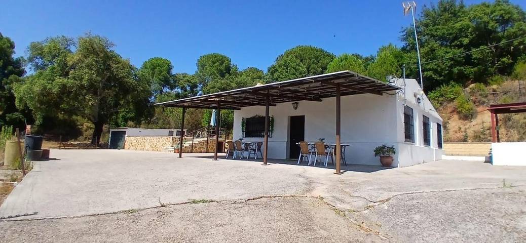 Casa de vacaciones para 16 personas, con piscina además de terraza y vistas en Córdoba - 3