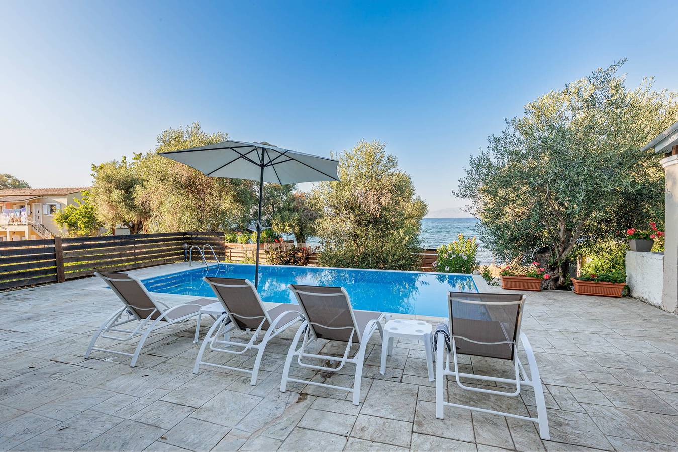 Ferienhaus für 4 Personen mit Pool in Psaras, Korfu