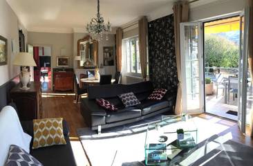 Gîte pour 5 personnes, avec vue et terrasse dans Office De Tourisme Du Pays D Entraygues Sur Truyere
