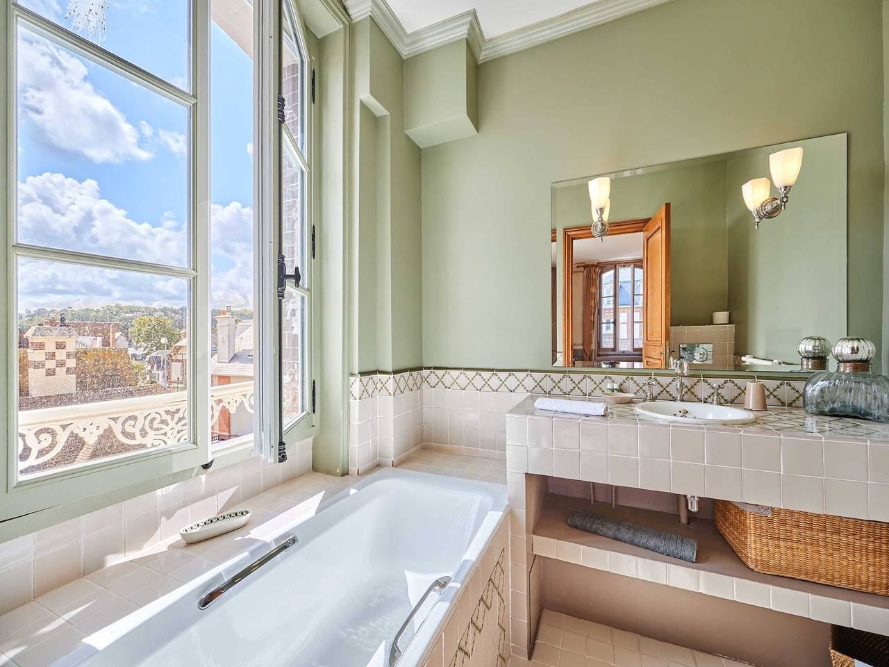 Appartement entier, Luxueux duplex de 4 chambres, 200m de Place Morny in Deauville, Région de Lisieux