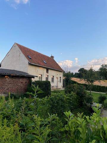 Location de vacances pour 7 personnes, avec terrasse et vue ainsi que sauna et jardin à Ellezelles - 4