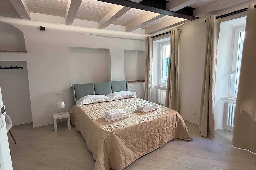 La Dimora di Roberta is located within walking distance of the Fortress and the historic center. in Montalcino, Val d'Orcia
