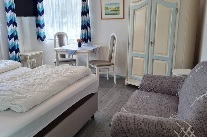 Cottage für 2 Personen, mit Garten in Middelhagen