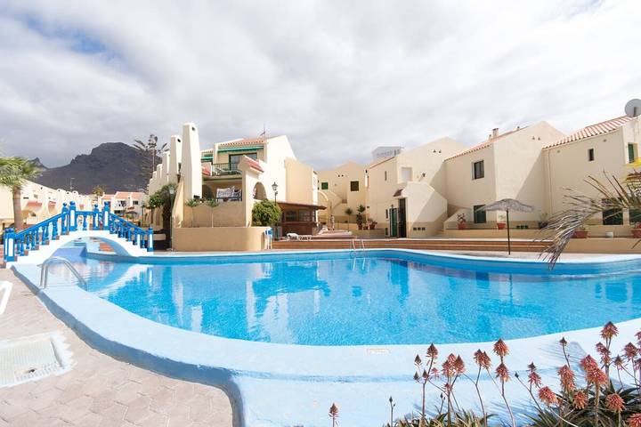 Appartamento per 4 persone, con Giardino e Piscina in Mare Verde