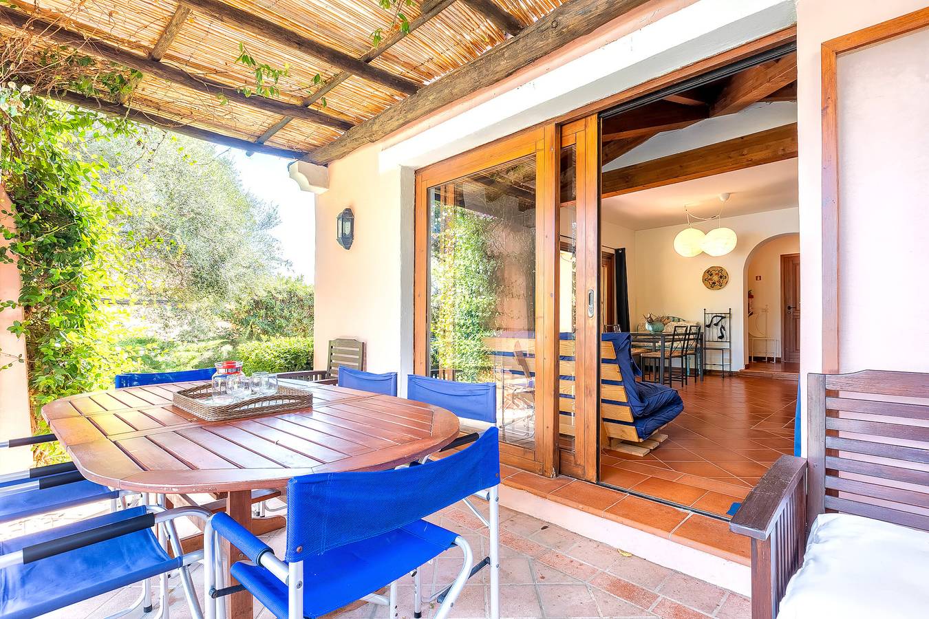 Casa de vacaciones 'Rosa' con piscina privada, Wi-Fi y aire acondicionado in Stagno di Casaraccio, Punta De Su Turrione