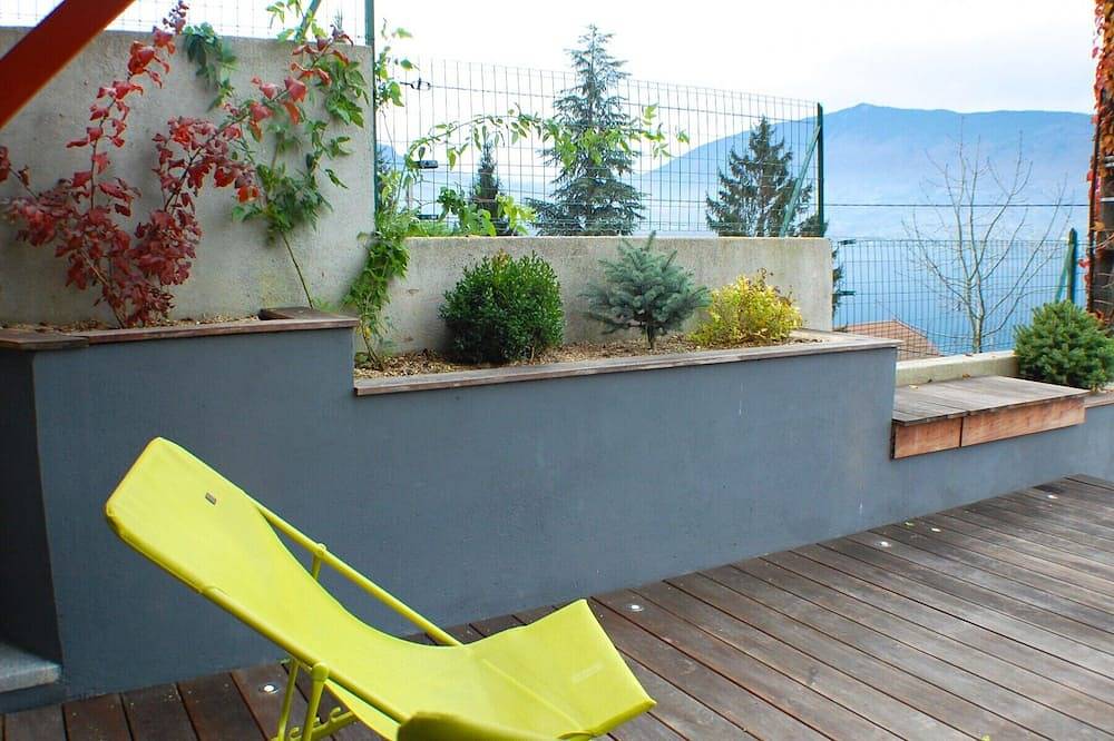 Veyrier - Cottage de Charme en Duplex Vue Lac in Menthon-Saint-Bernard, Región de Annecy