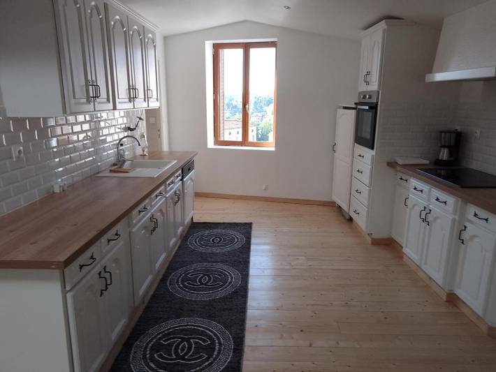 Gîte pour 8 personnes, avec vue à Thiers - 3