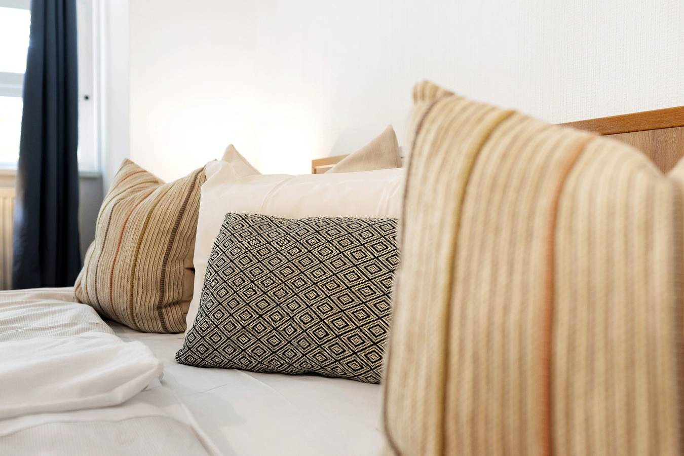 Estudio entero, Apartamento en el hotel 'Albrechtshof Premium Zimmer 1' con terraza compartida y wifi in Potsdam, Mittelmark
