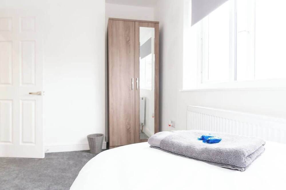 2 Bed Town Centre House with Parking in Tamworth in Tamworth (Reino Unido), Staffordshire