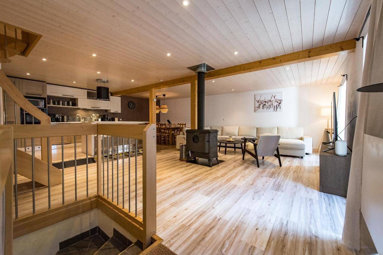 Renovated Triplex House 8 guests Orelle in Orelle, Massif de la Vanoise