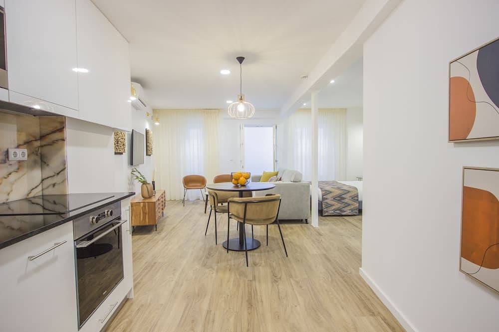 Ground Floor Apartment With Patio in Guimarães City Center in Guimarães, Braga Distrikt