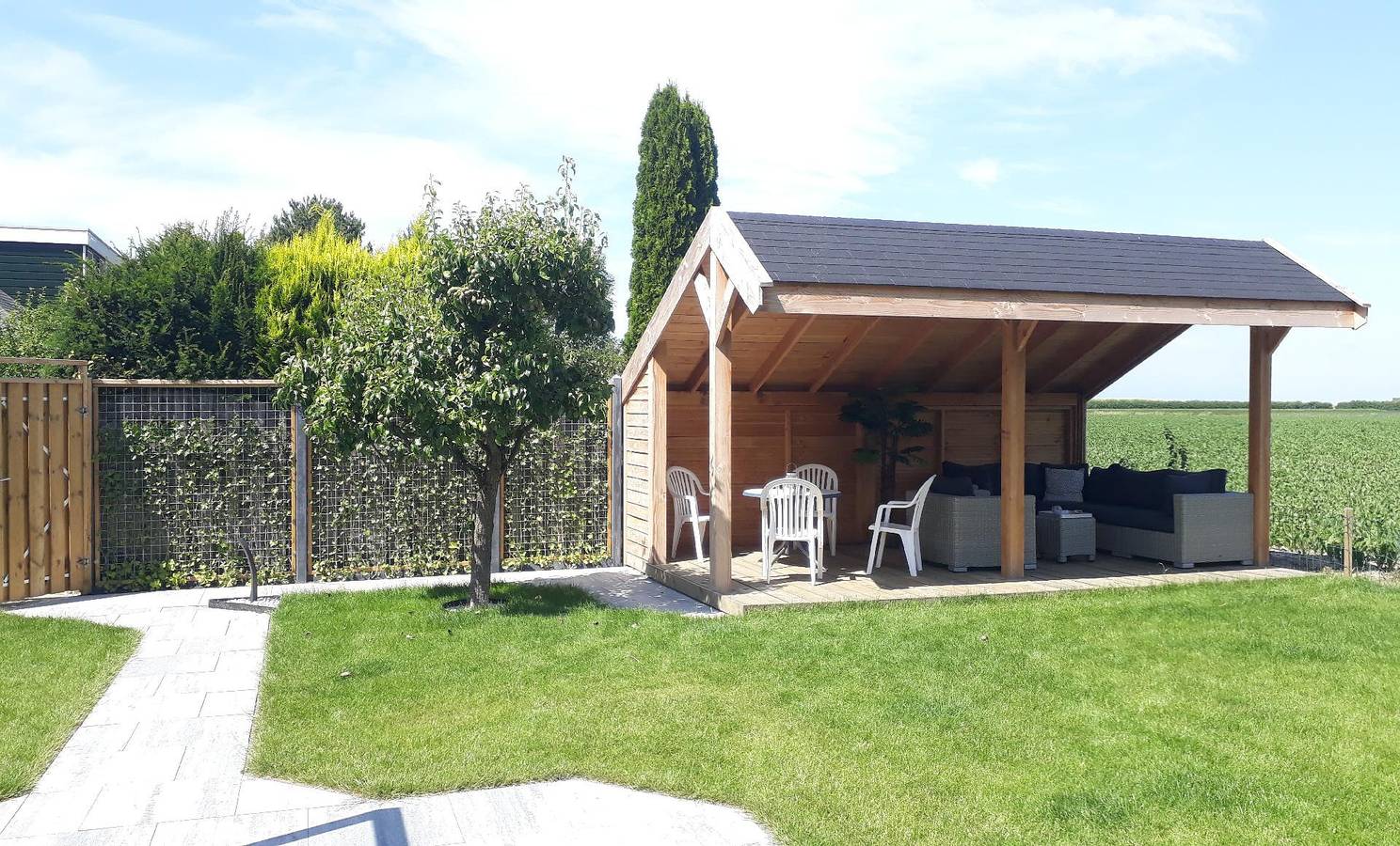 Ferienhaus mit privatem Garten und Terrasse in Stavenisse, Niederländische Nordsee