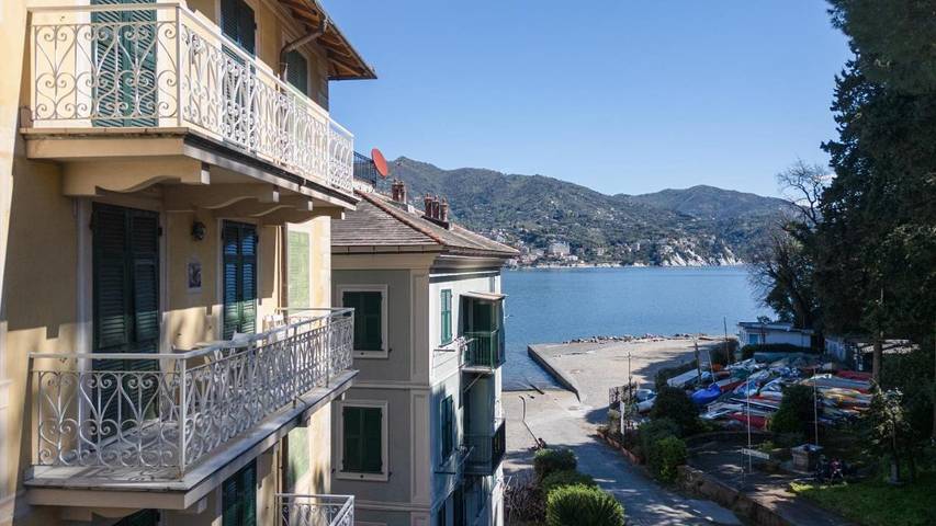Appartamento per 6 persone, con Balcone e Panorama in San Michele di Pagana