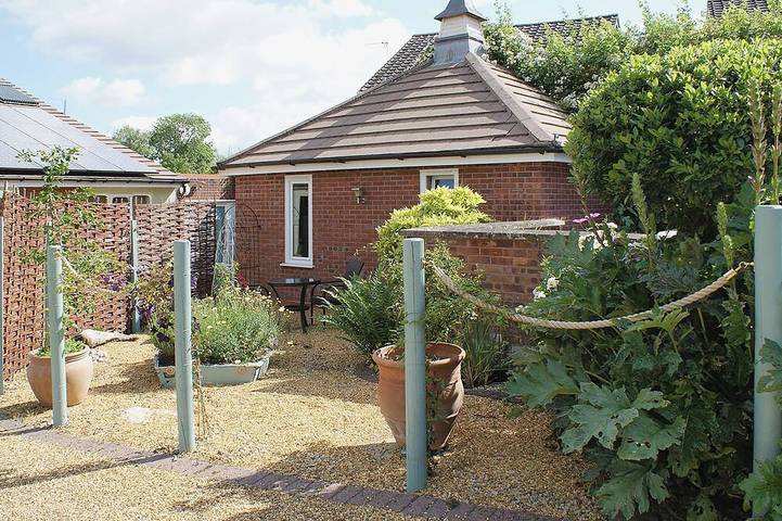 Cottage for 2 people, with Balcony/Terrace and Garden in Warwickshire