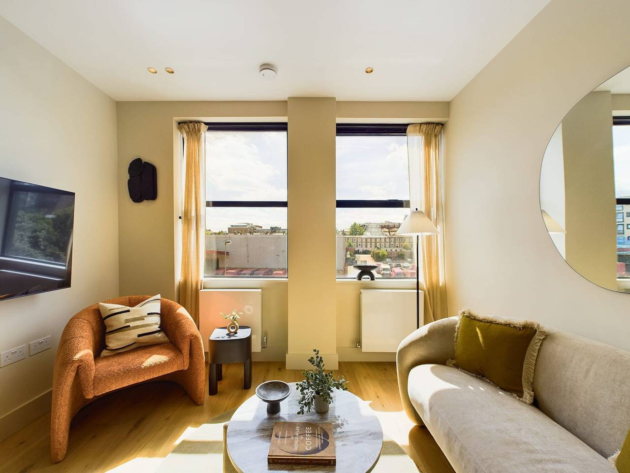 Entire apartment, Stylish St Pancras Apartment in Camden, London