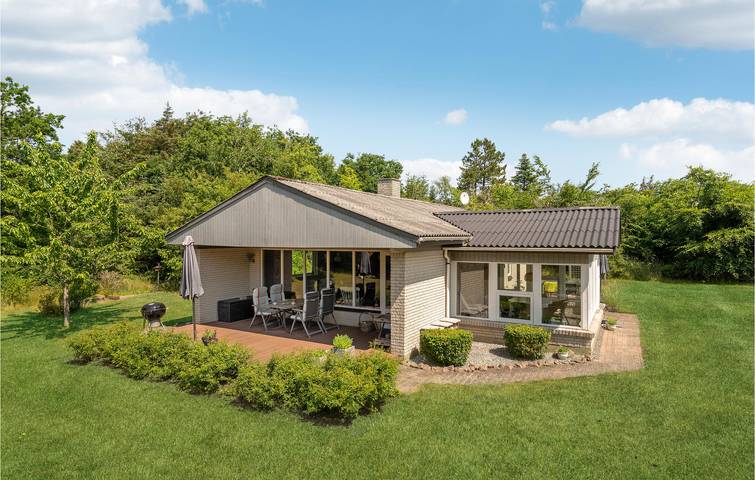 Ferienhaus für 6 Personen, mit Terrasse und Garten - 1