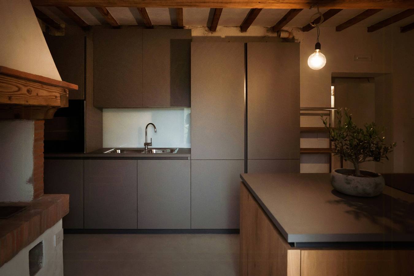 Bauernhaus in den toskanischen Hügeln des Casentino in Poppi, Casentino