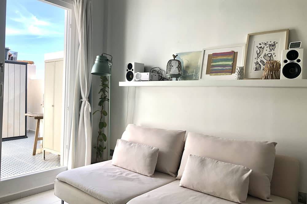 Entire apartment, Exclusive Penthouse on the beach facing the sea in La Cala del Moral, Rincón de la Victoria