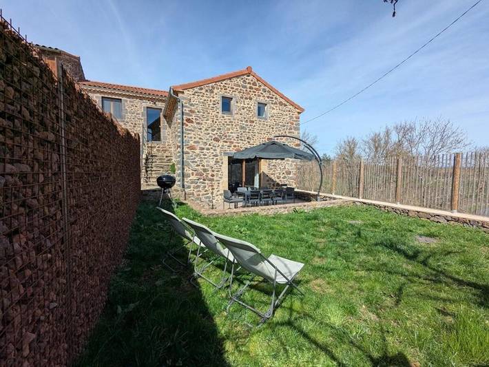 Location de vacances pour 9 personnes, avec jardin, animaux acceptés à Saint-Just-près-Brioude - 2