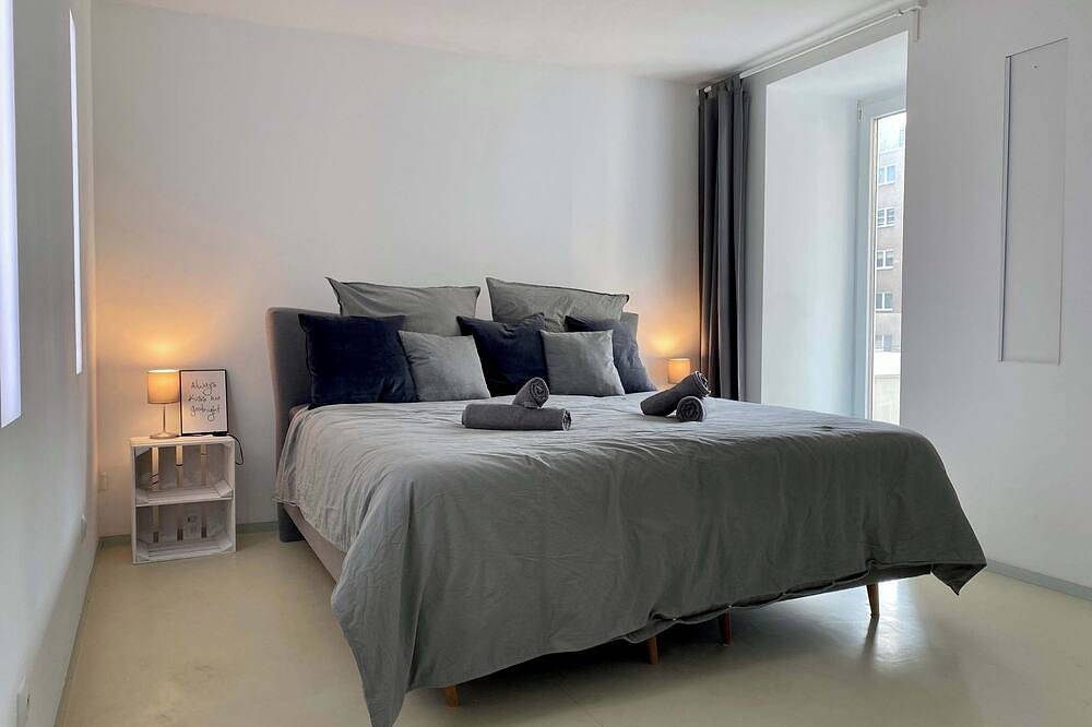 Design-Loft mit Billardtisch für 6 Personen in Charlottenburg Berlin, Berlin