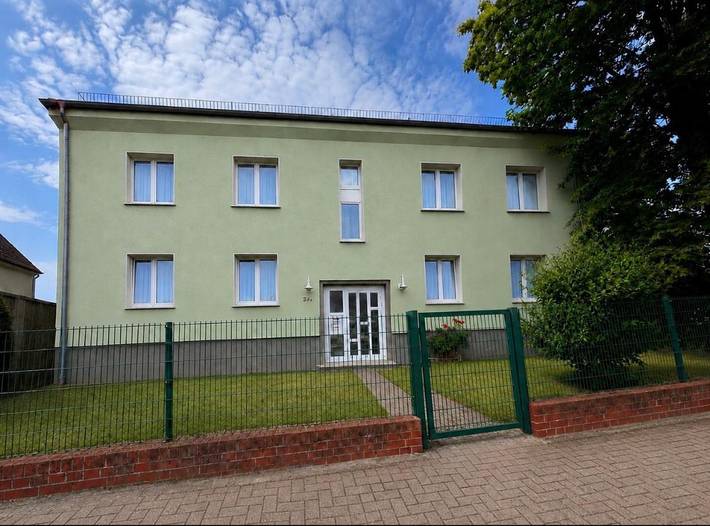 Ferienhaus für 24 Personen, mit Terrasse und Garten sowie Ausblick in Calbe (Saale) - 4