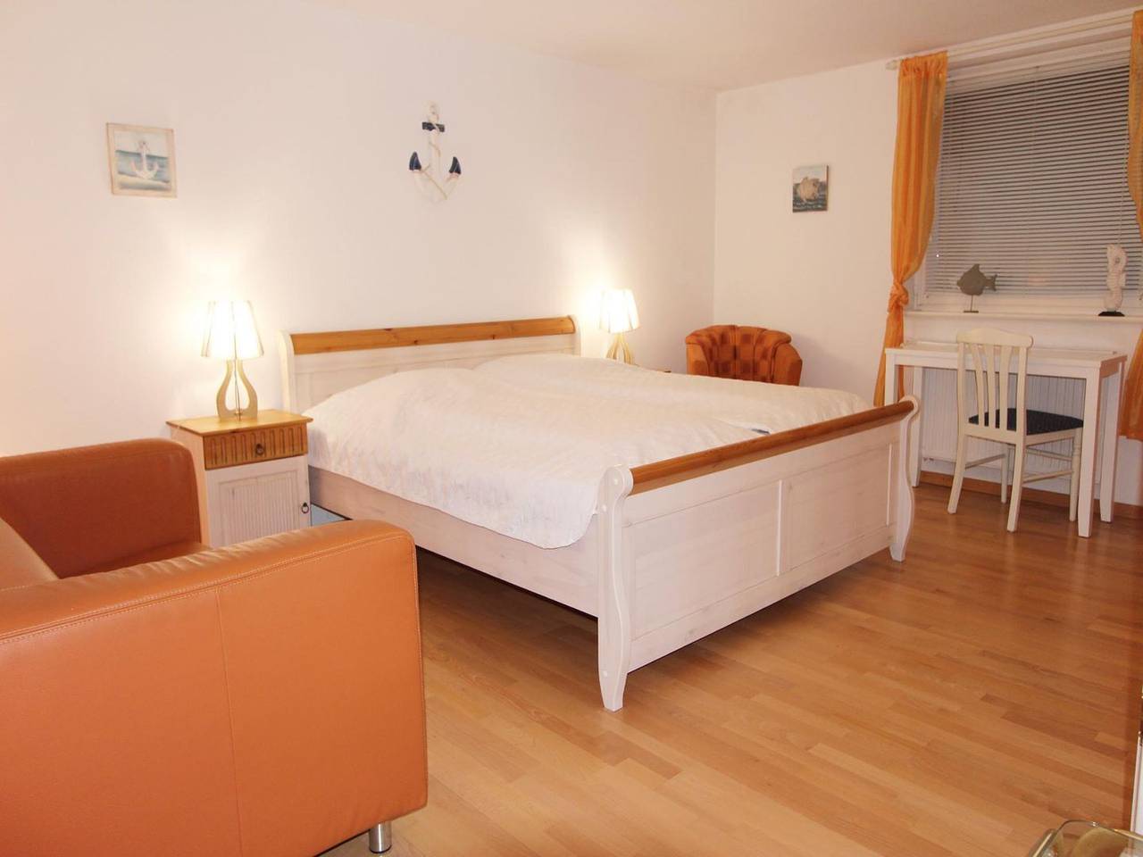 Ganze Wohnung, Drei-Zimmer-Wohnung auf zwei Ebenen am östlichen Rand von Wenningstedt in Wenningstedt, Sylt