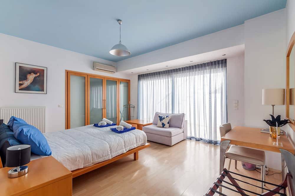 White Blue Spa Villa in Iraklio-Heraklio region