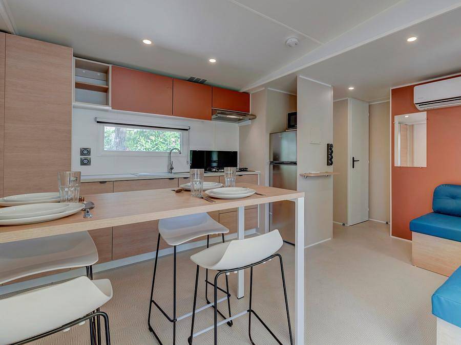 Camping Village Adriano Family - Casa mobile 6 persone - Casa mobile | Comfort Xl | 3 Camere da letto | 6 Persone | Terrazza rialzata | Aria condizionata in Punta Marina, Provincia di Ravenna