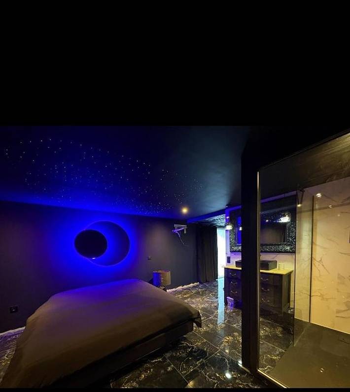 Chambre d’hôte pour 2 personnes, avec terrasse et jacuzzi à Solaro - 4