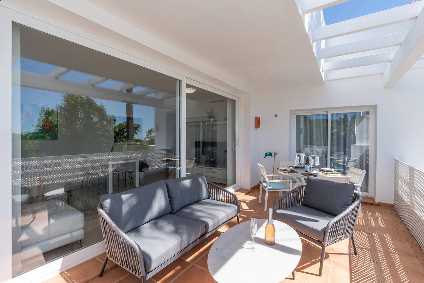 Ganze Wohnung, Al-114 Estepona - Apartment - Alcazaba Lagoon 2 Bd in Alcazaba Lagoon, Casares